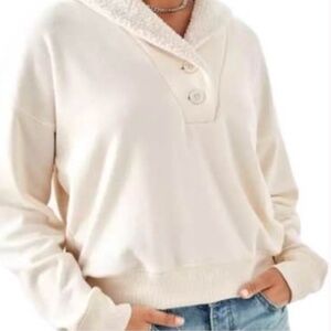 American Eagle Sweater NWT